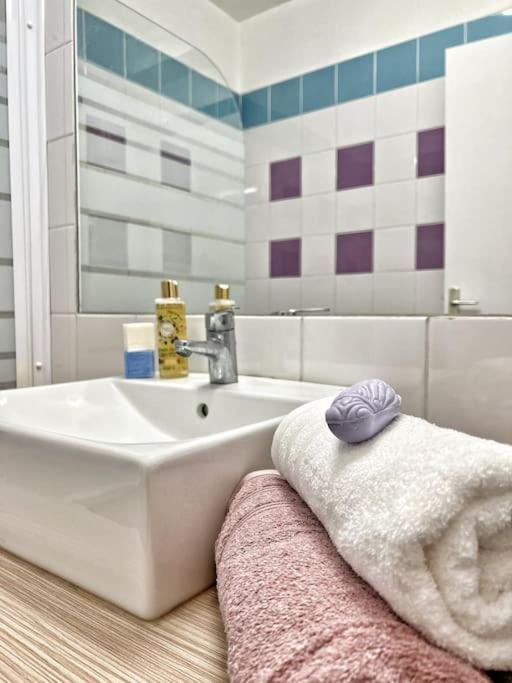 Appartement Tout Confort, Piscine Et Acces Plage Sanary-sur-Mer Exterior foto